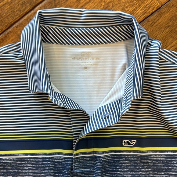 EUC boys Vineyard Vines Performance Striped Polo XL (18) - Picture 2 of 3